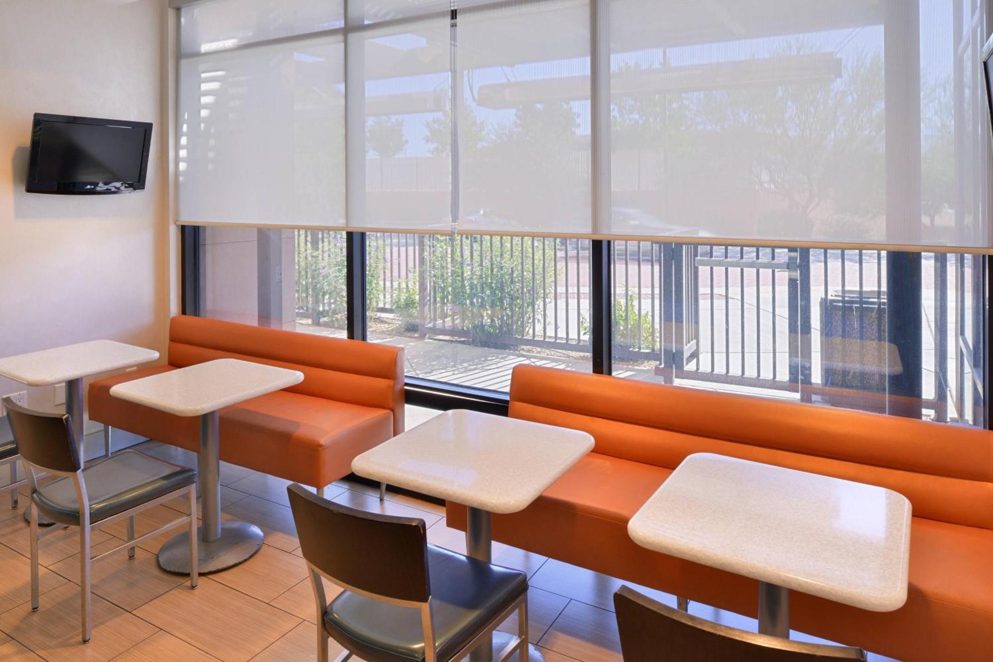 Springhill Suites Kingman Route 66 Bagian luar foto